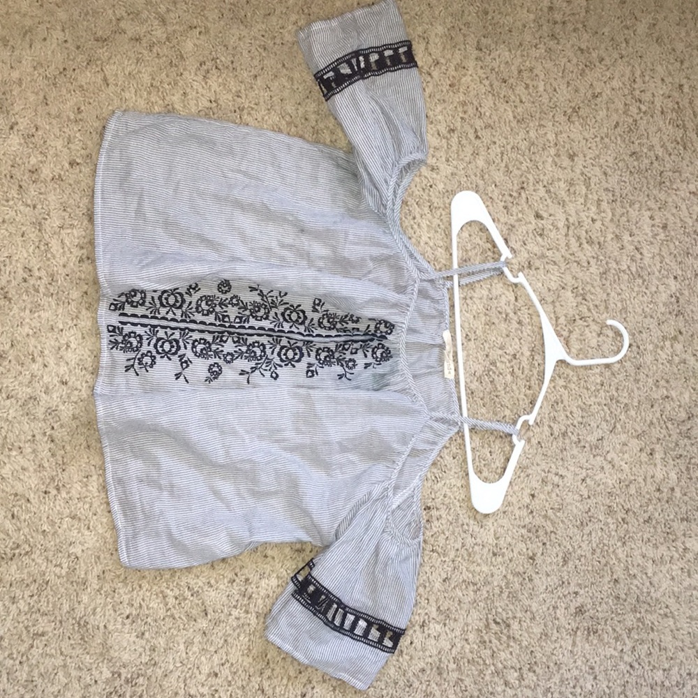 Junior flower shirt